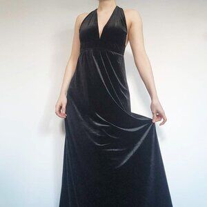 Vintage 90s low cut black velvet babydoll halter maxi dress for the Holidays